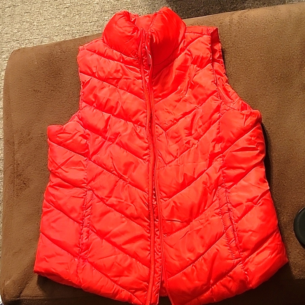 Women's Red Hiking Vest Quilted Puffer Vest Down Vest Winter